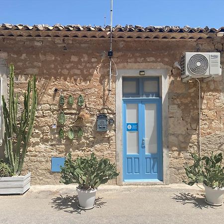 Mareantico Shabby Apartment Sampieri Exterior foto