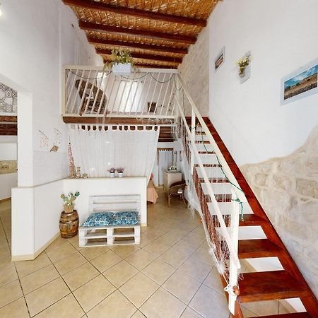 Mareantico Shabby Apartment Sampieri Exterior foto
